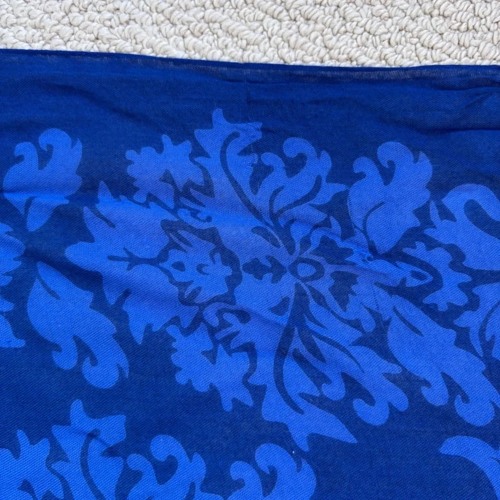 Stella & Dot Cobalt Blue Damask Floral Oversized Scarf Wrap Shawl 68x38